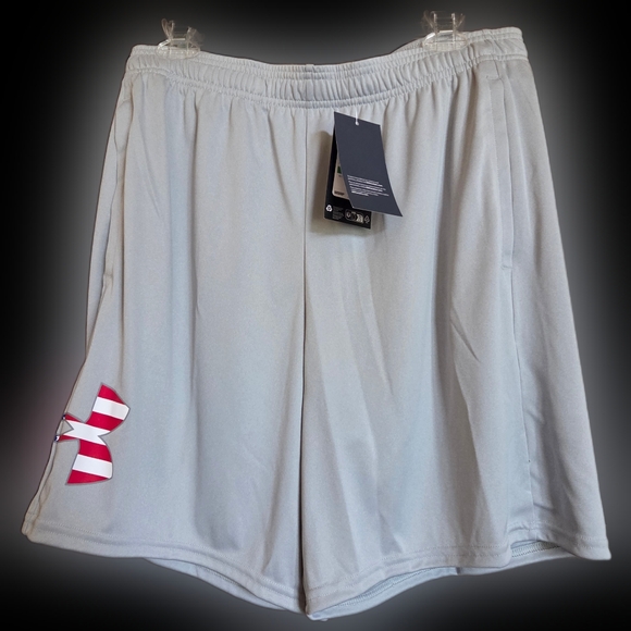 NWT! Men's XL Under Armour Freedom Light Gray Shorts - Picture 1 of 5